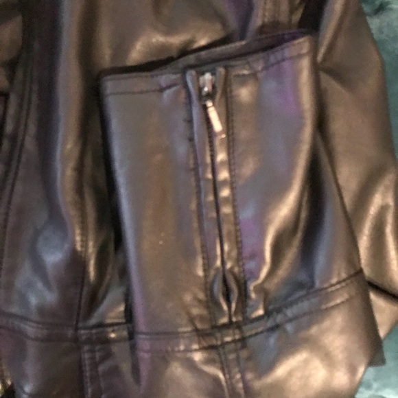 Black jacket - Picture 5 of 5